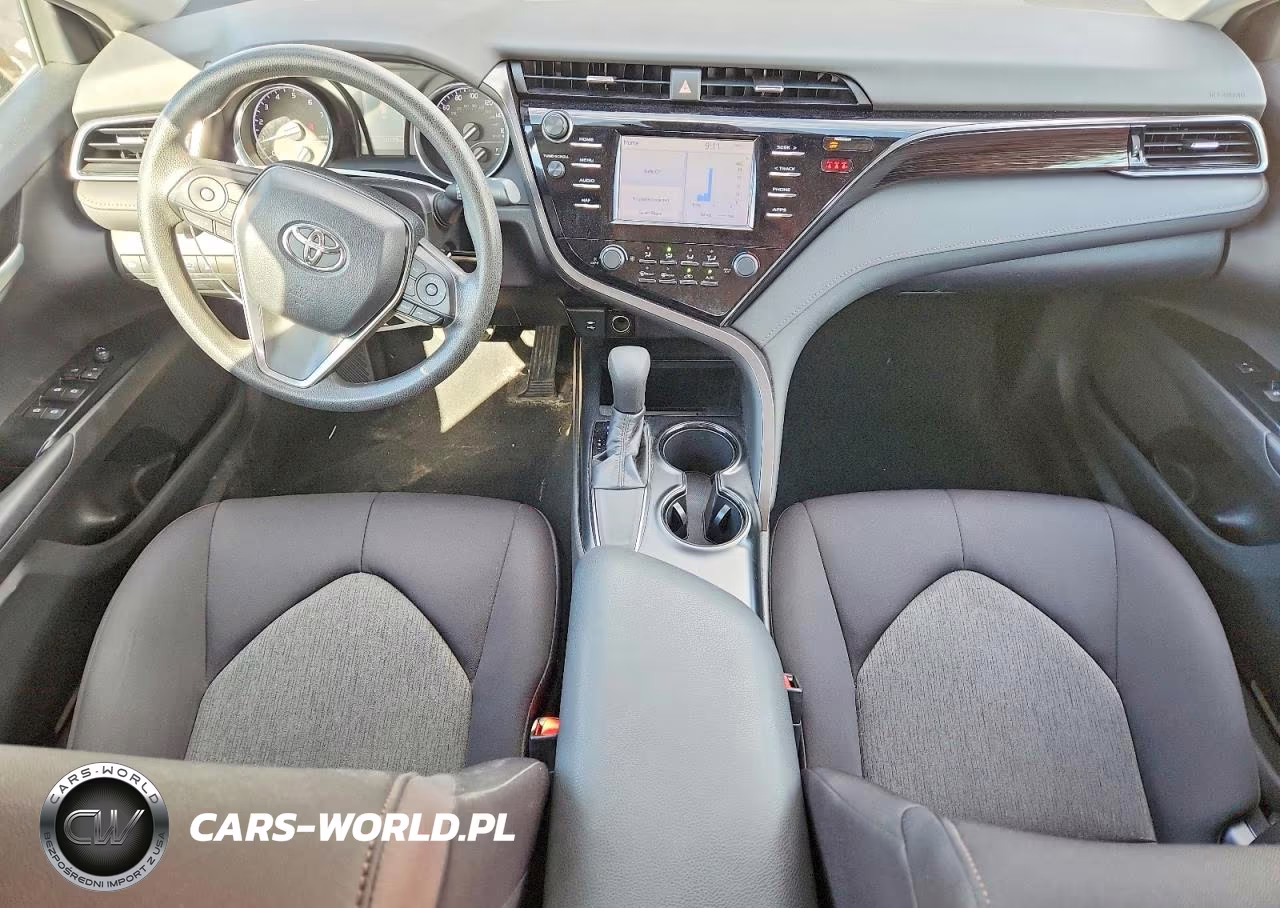 2019 Toyota Camry Le VIN:4T1B11HK1KU286174 - 8
