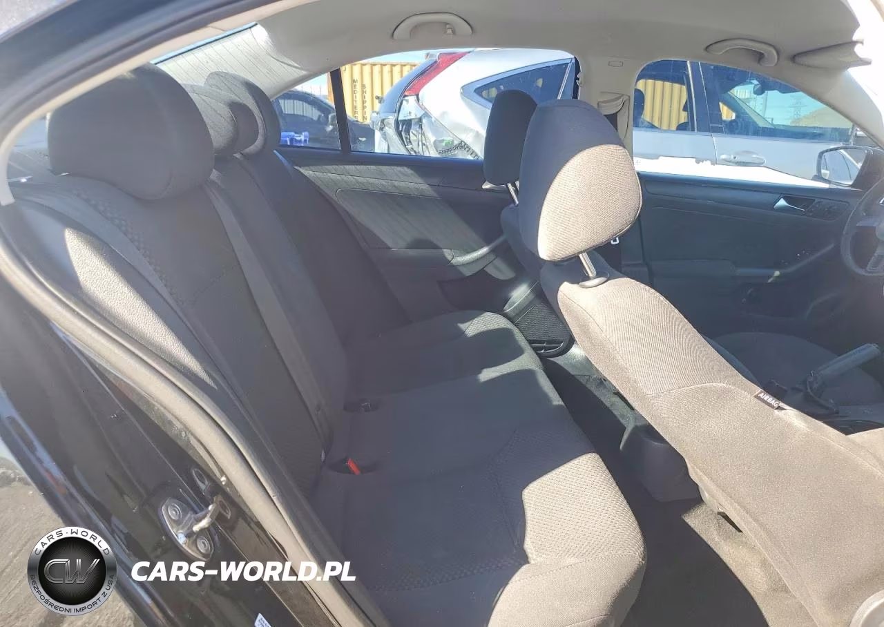 2012 Volkswagen Jetta Base VIN:3VW2K7AJ0CM382001 - 10