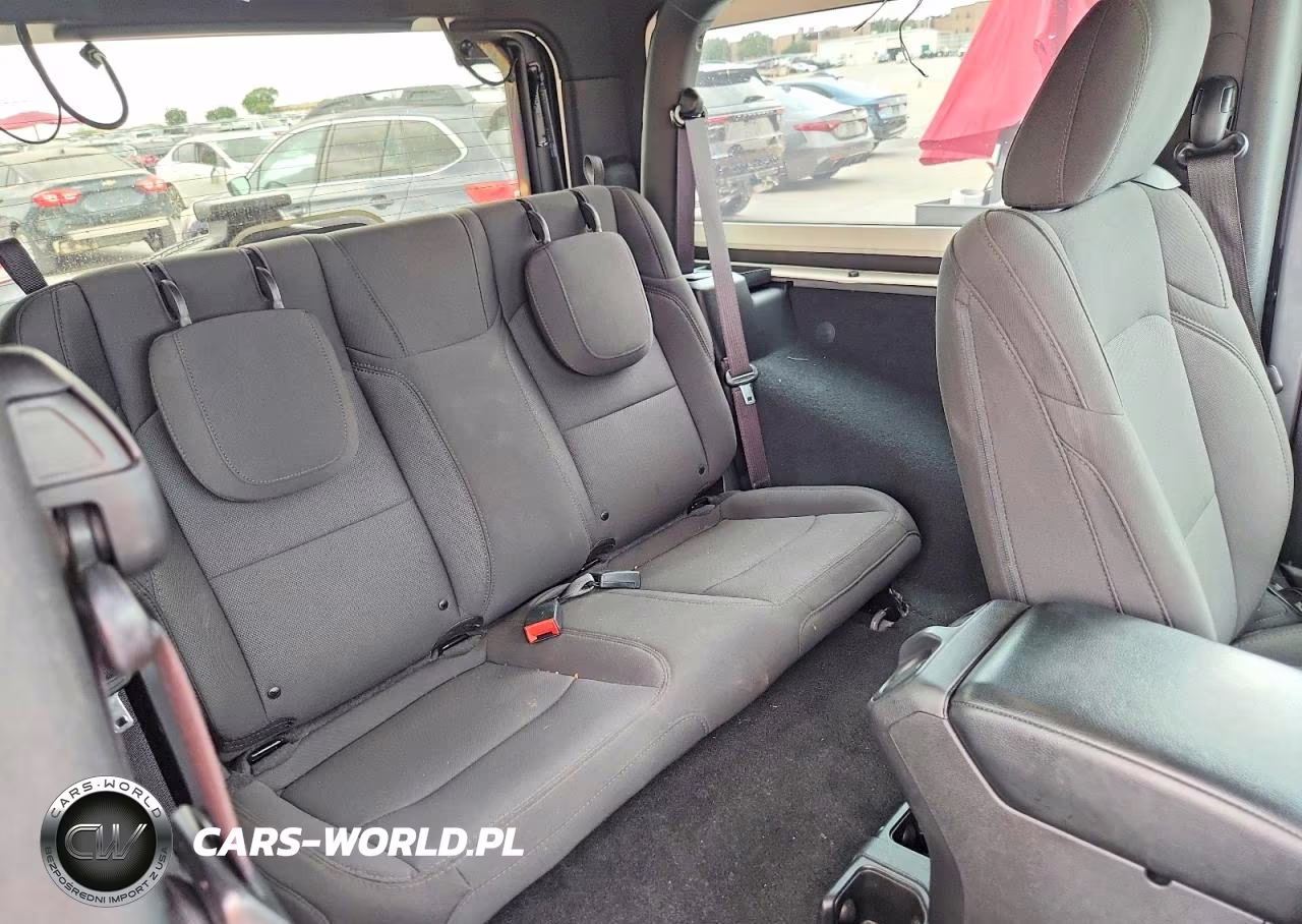 2023 Jeep Wrangler Sport VIN:1C4GJXAN0PW639498 - 10