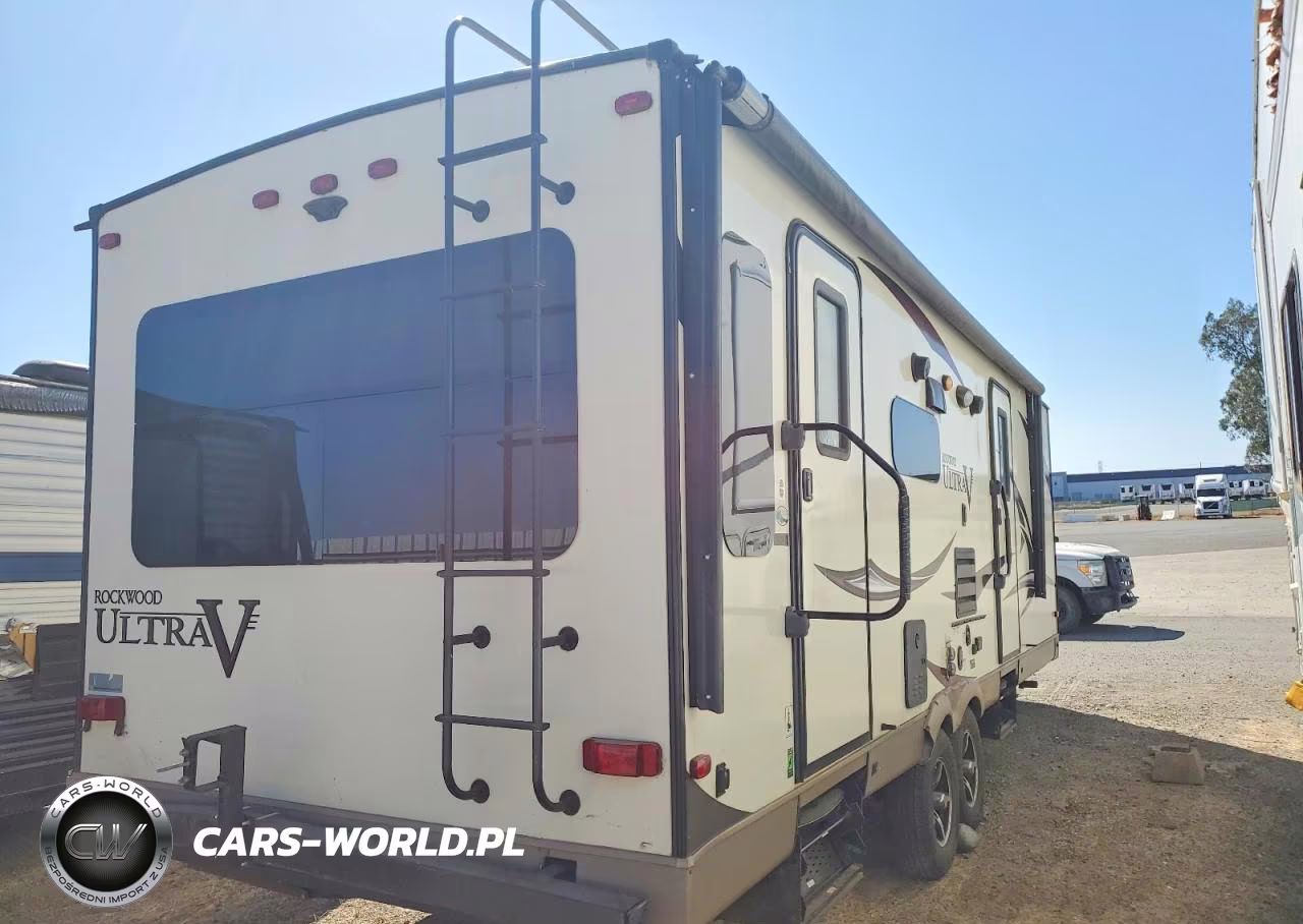 2017 Rockwood Ultra V Camper VIN:4X4TRLC22JZ150555 - 4