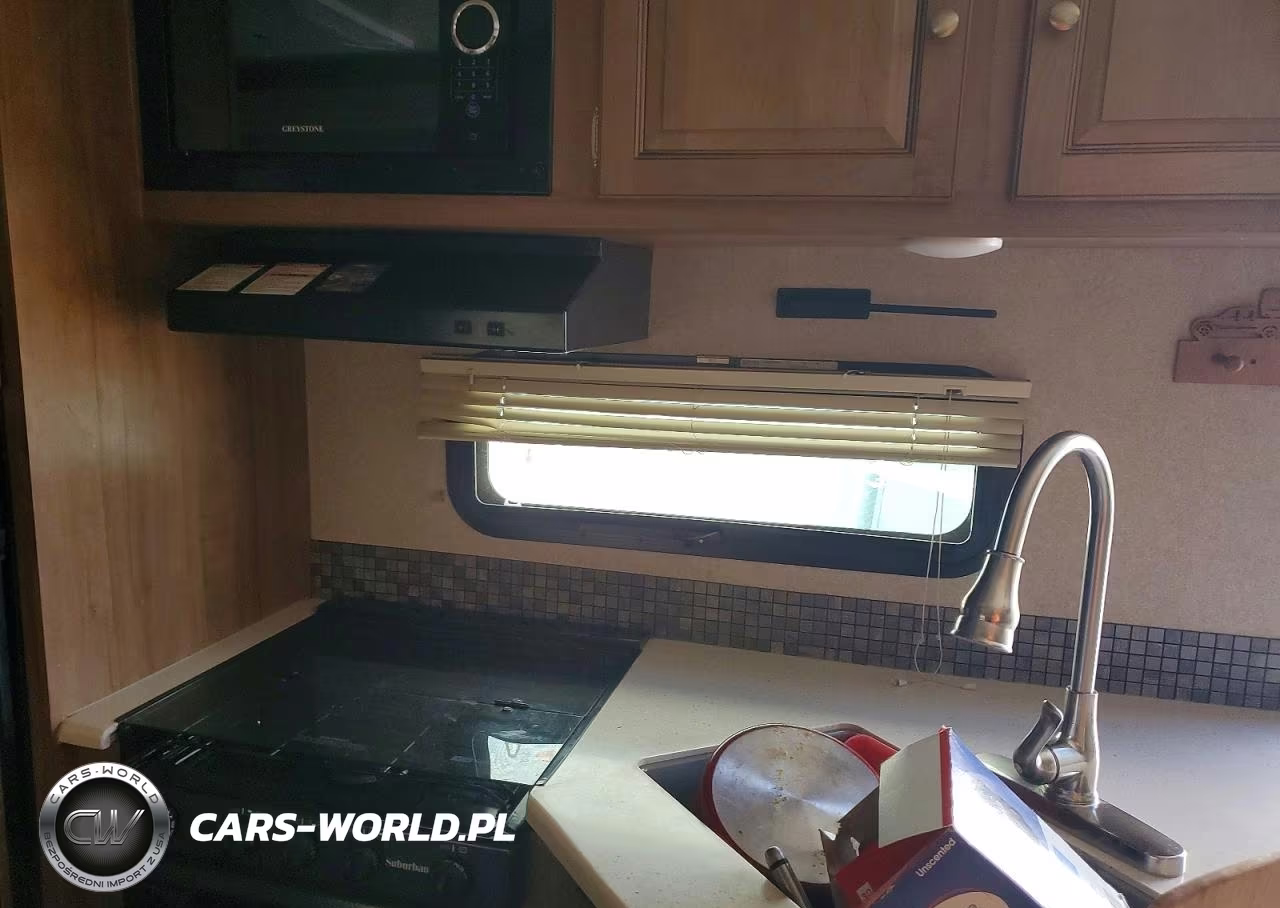 2017 Rockwood Ultra V Camper VIN:4X4TRLC22JZ150555 - 7
