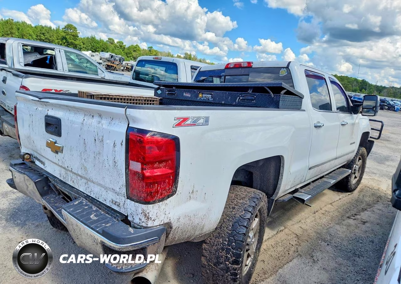 2015 Chevrolet Silverado K2500 Heavy Duty Ltz VIN:1GC1KWE80FF633569 - 3
