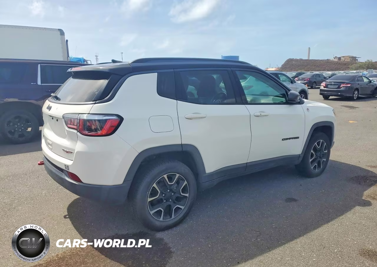 2019 Jeep Compass Trailhawk VIN:3C4NJDDB6KT618192 - 3