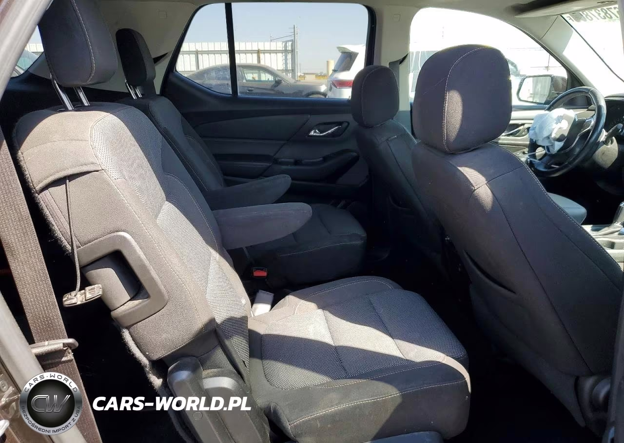 2018 Chevrolet Traverse Lt VIN:1GNERGKW0JJ118946 - 10
