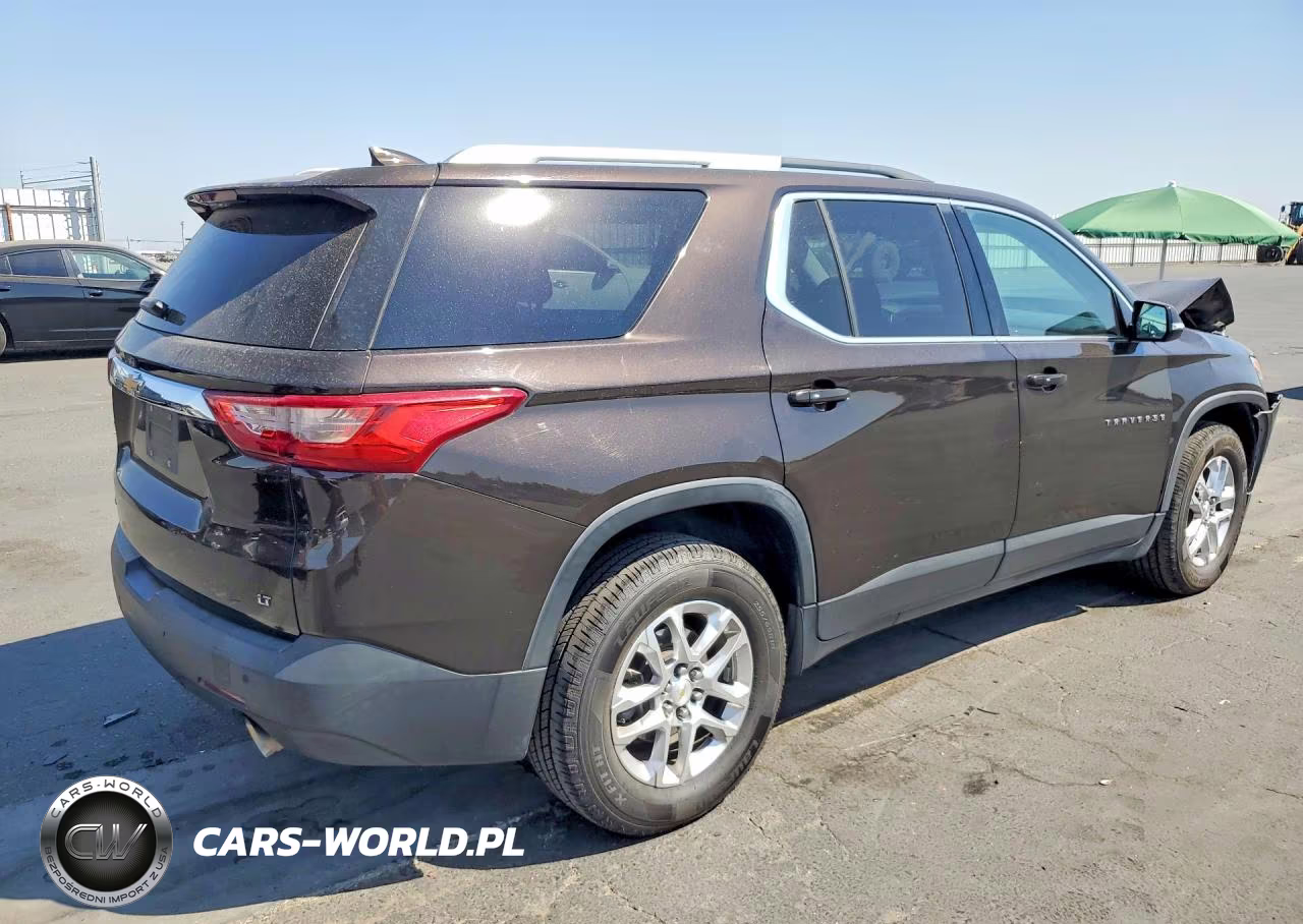 2018 Chevrolet Traverse Lt VIN:1GNERGKW0JJ118946 - 3
