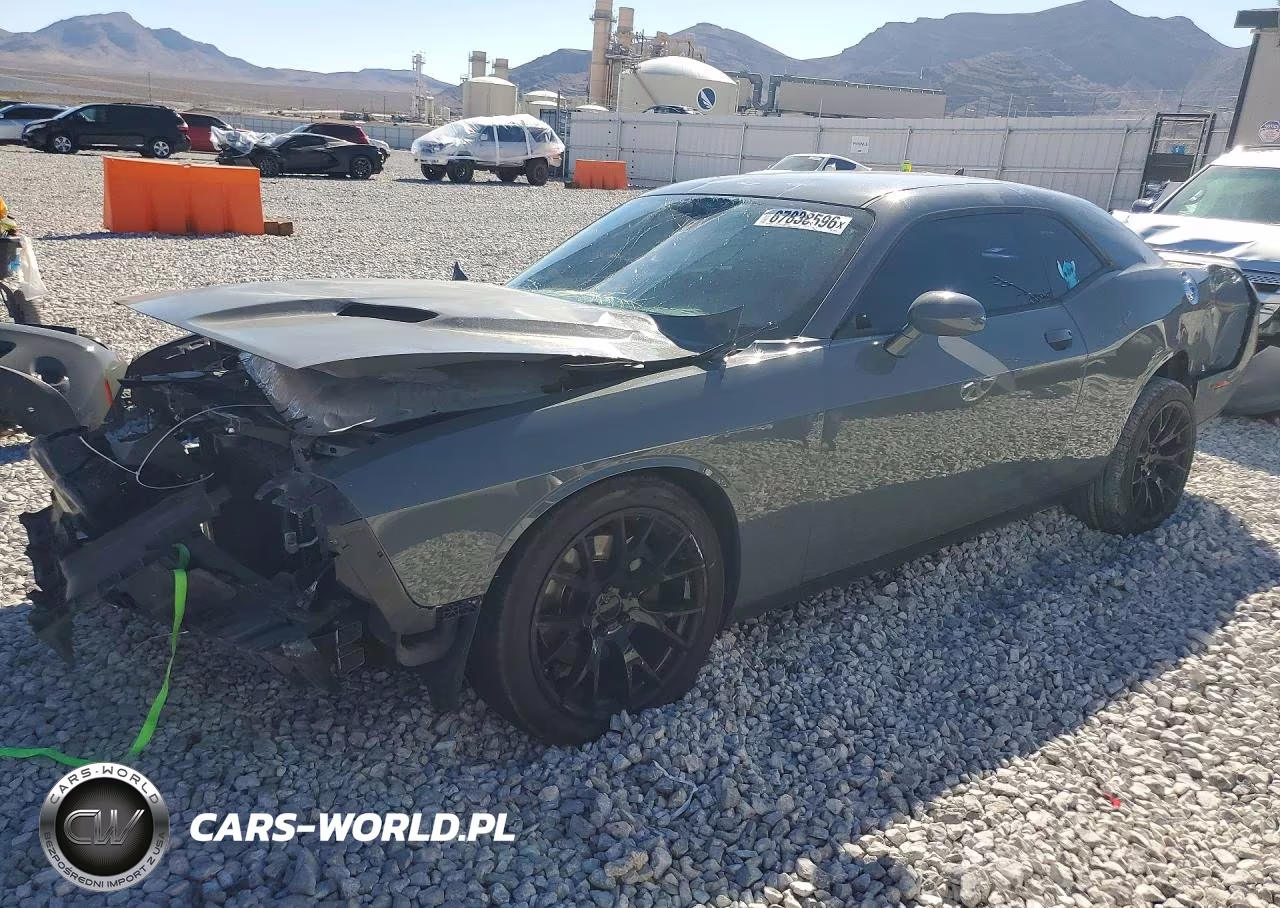 2018 Dodge Challenger Sxt VIN:2C3CDZAG1JH328093 - 1