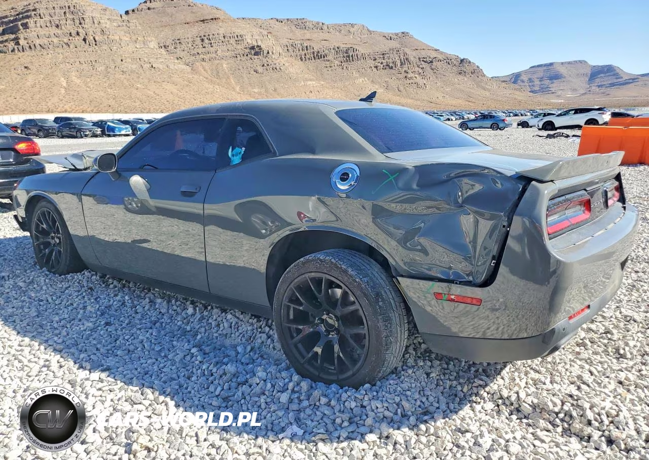 2018 Dodge Challenger Sxt VIN:2C3CDZAG1JH328093 - 2