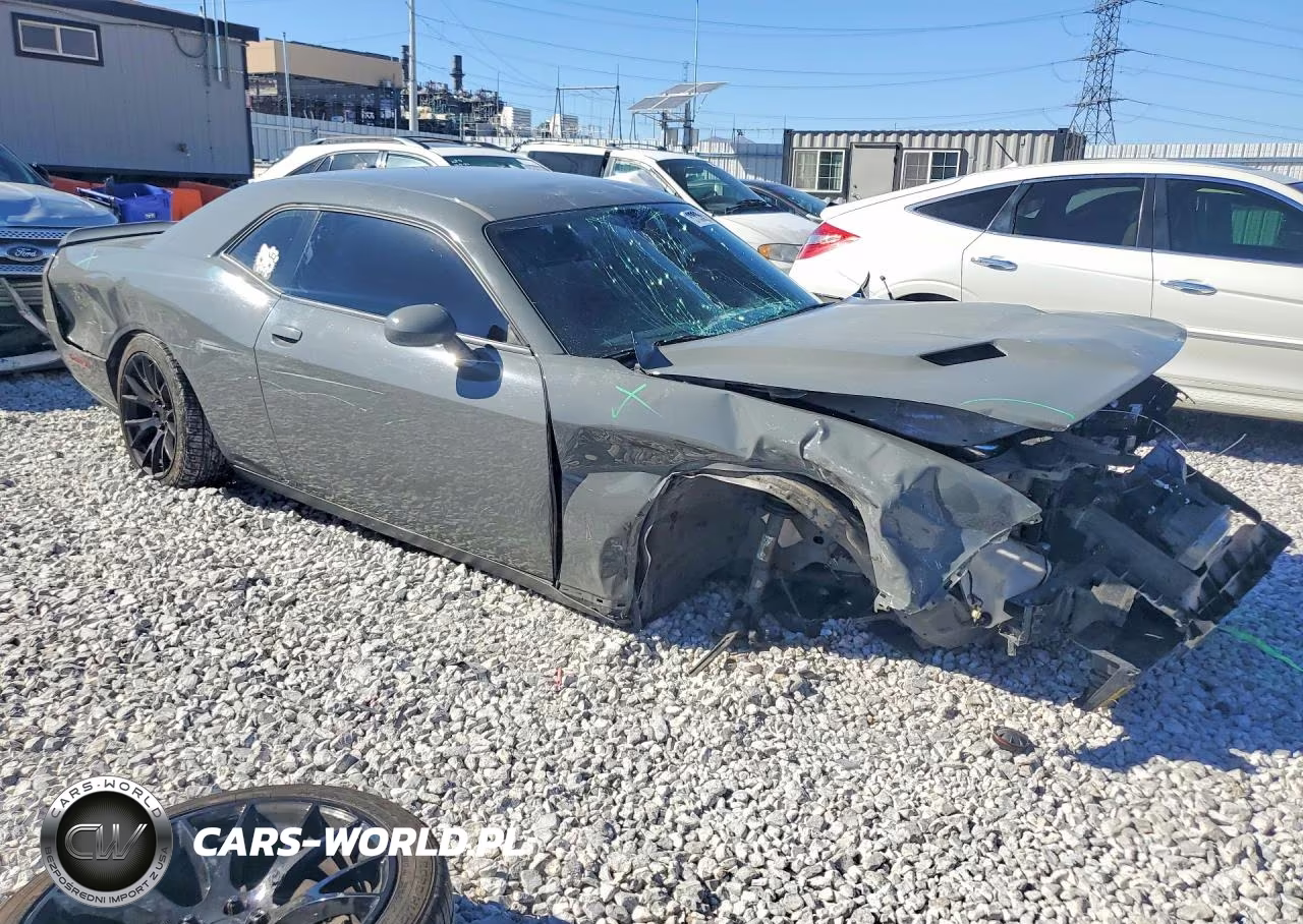 2018 Dodge Challenger Sxt VIN:2C3CDZAG1JH328093 - 4