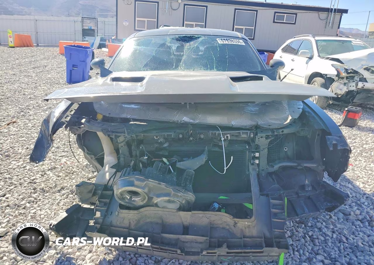 2018 Dodge Challenger Sxt VIN:2C3CDZAG1JH328093 - 5
