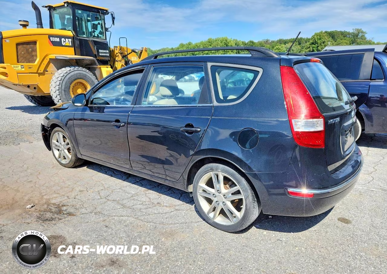 2010 Hyundai Elantra Touring Se VIN:KMHDC8AE5AU063389 - 4