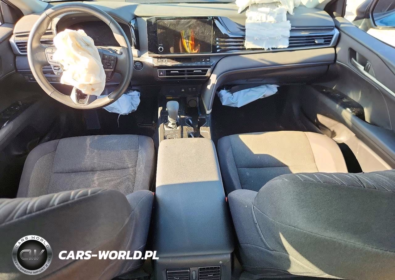 2025 Toyota Camry Le VIN:4T1DAACK0SU190293 - 8