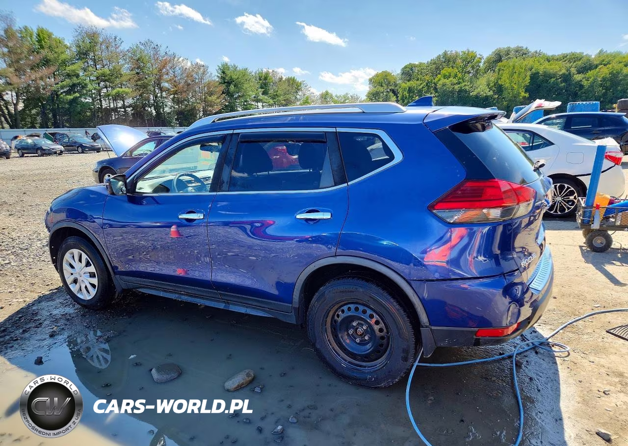 2017 Nissan Rogue S VIN:JN8AT2MV3HW015005 - 2