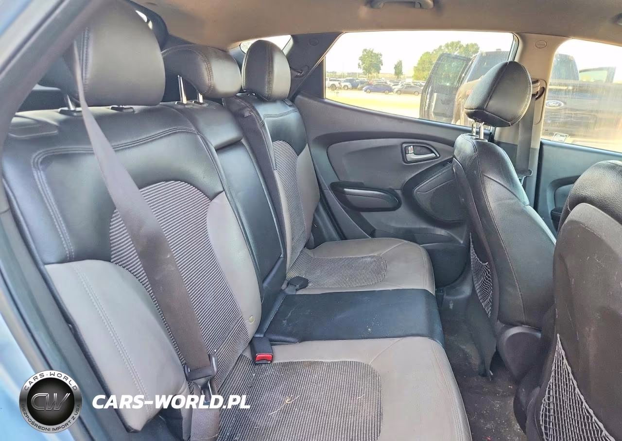 2011 Hyundai Tucson Gls VIN:KM8JU3AC9BU196403 - 11