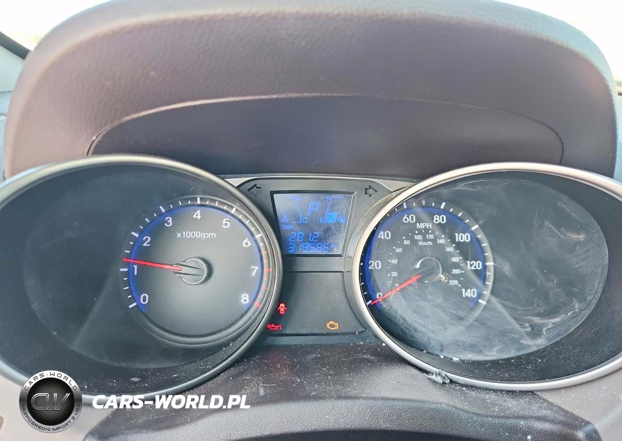 2011 Hyundai Tucson Gls VIN:KM8JU3AC9BU196403 - 9