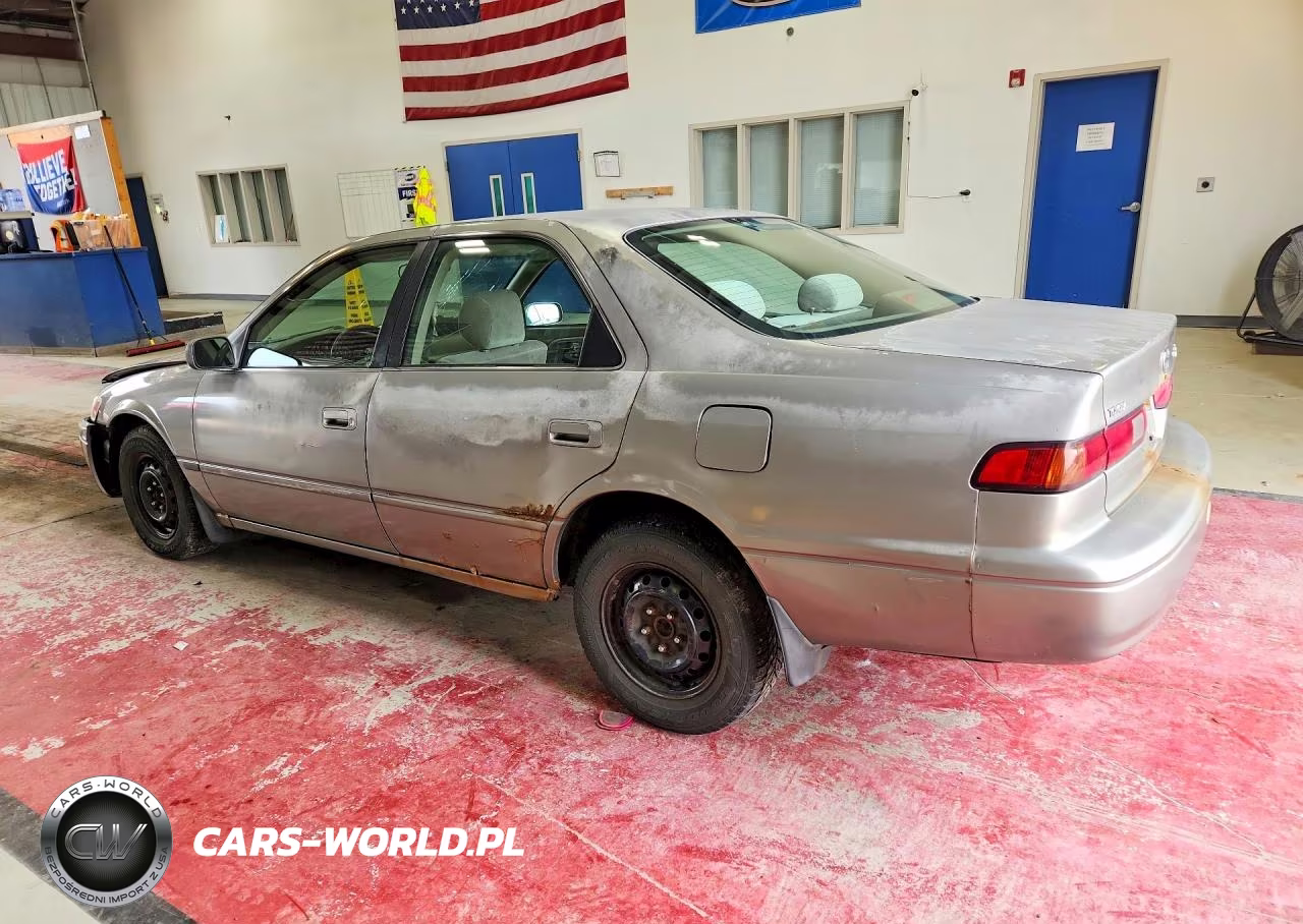 1999 Toyota Camry Le VIN:JT2BG22K0X0373427 - 2