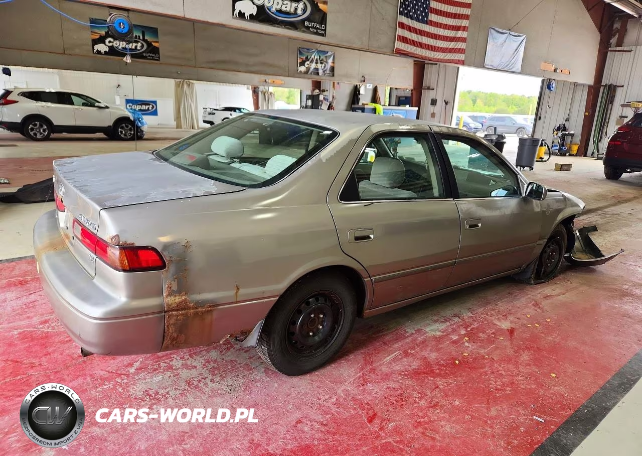 1999 Toyota Camry Le VIN:JT2BG22K0X0373427 - 3