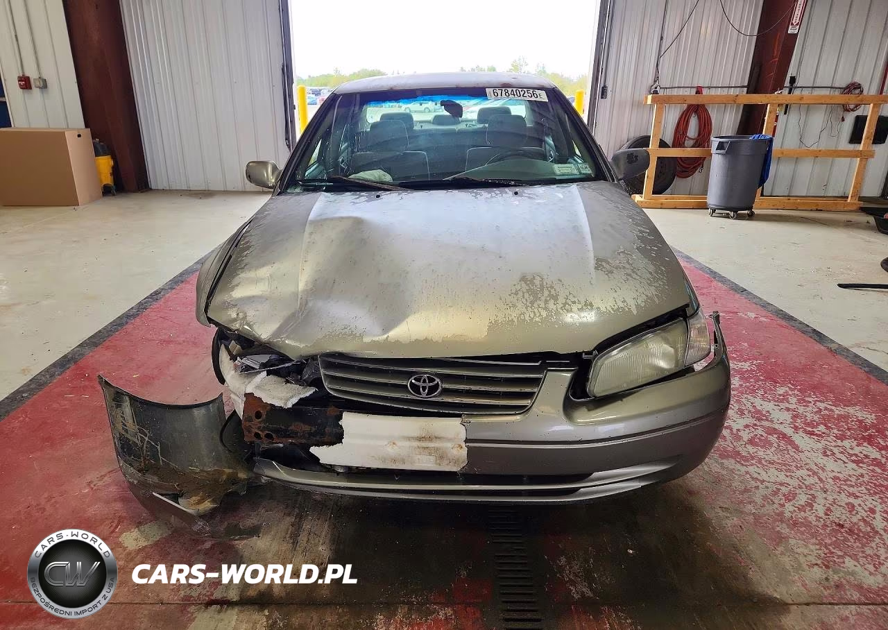 1999 Toyota Camry Le VIN:JT2BG22K0X0373427 - 5