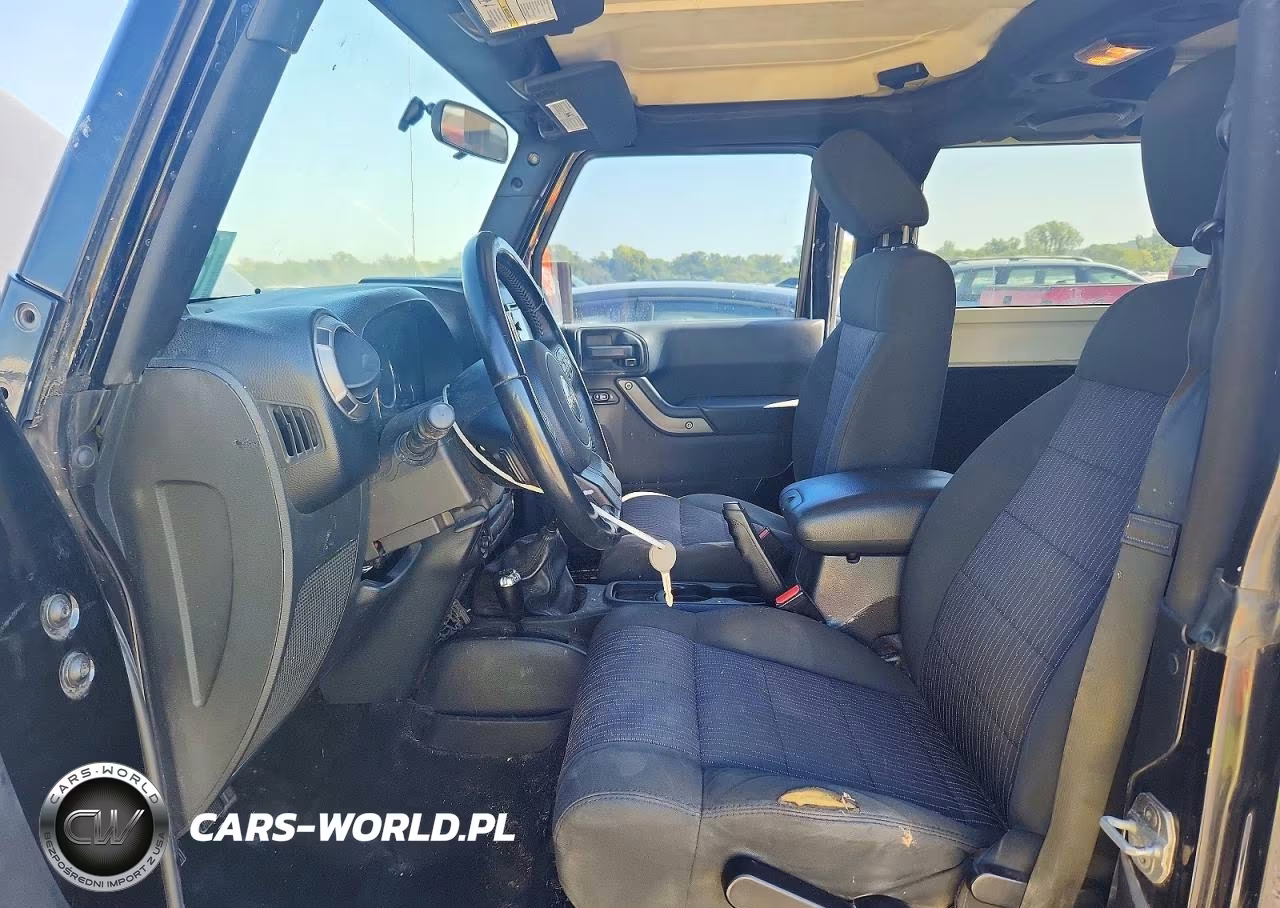 2011 Jeep Wrangler Sport VIN:1J4AA2D11BL550898 - 7