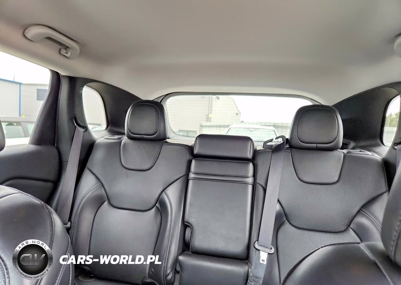 2019 Jeep Cherokee Limited VIN:1C4PJMDX7KD208334 - 10