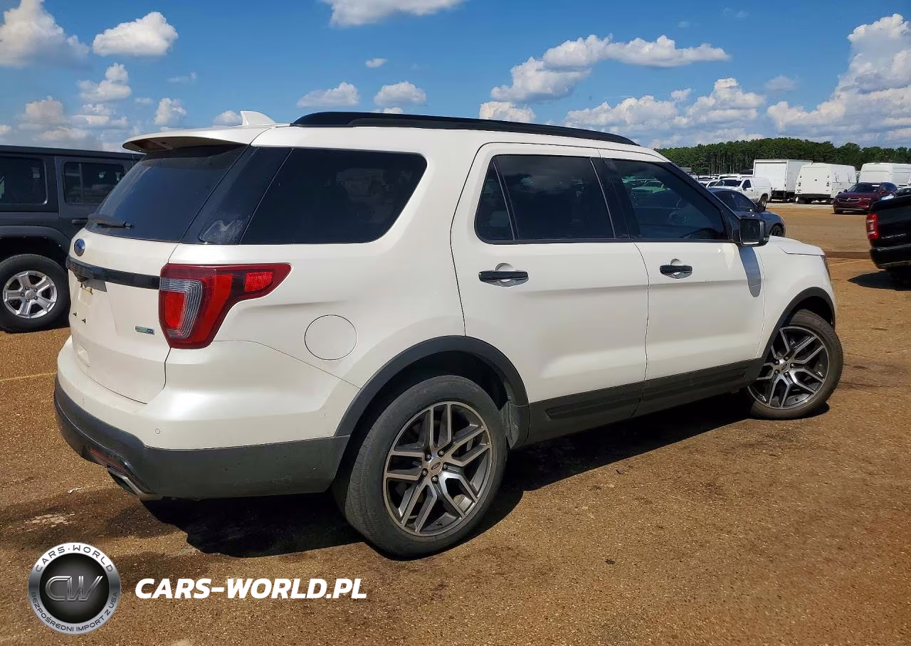 2016 Ford Explorer Sport VIN:1FM5K8GT8GGA95323 - 3