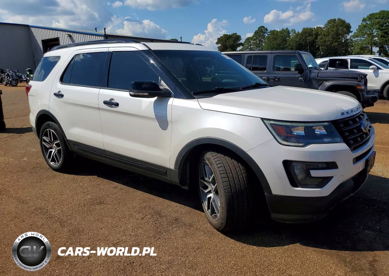 2016 Ford Explorer Sport VIN:1FM5K8GT8GGA95323 - 4