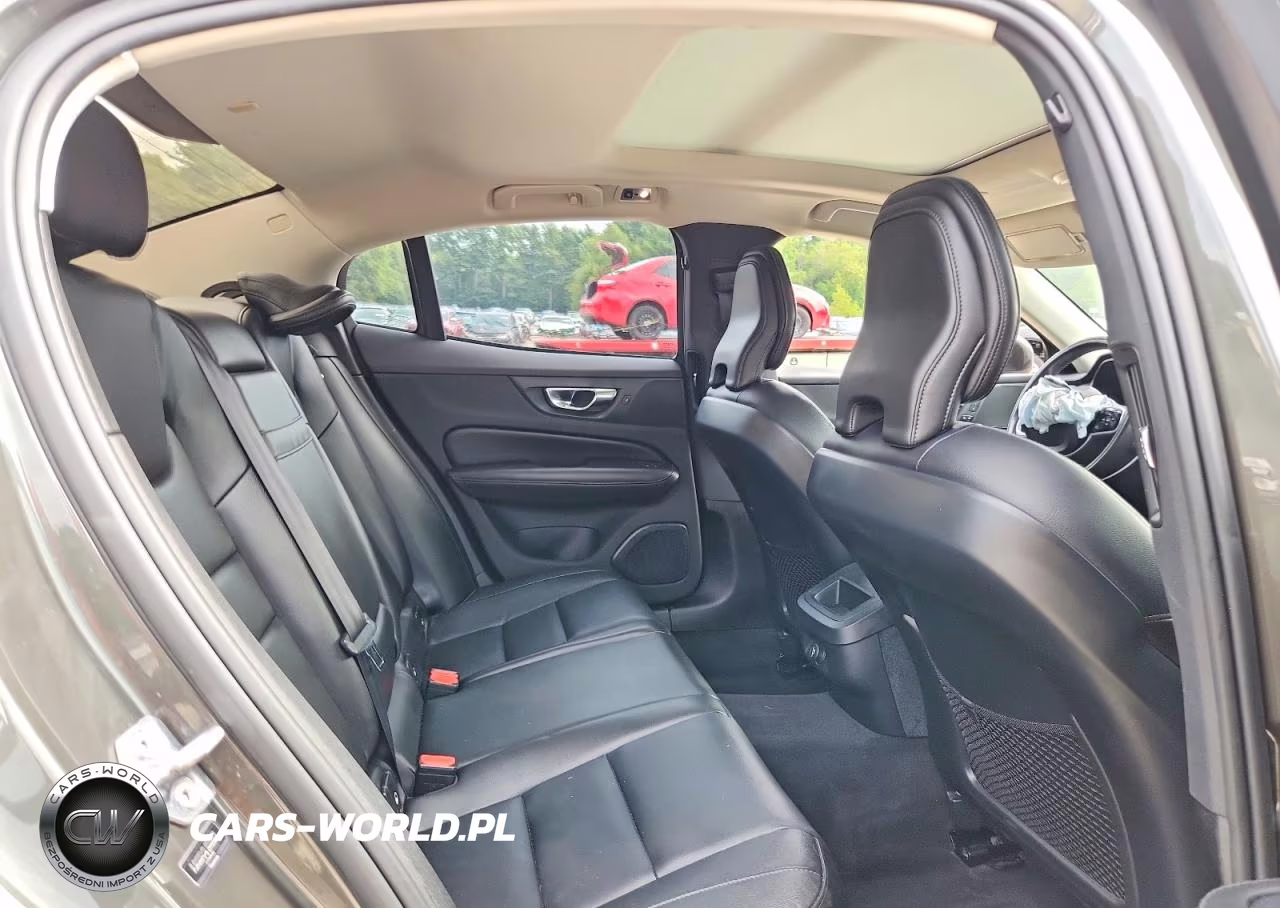 2020 Volvo S60 T5 Momentum VIN:7JR102FK3LG039803 - 10