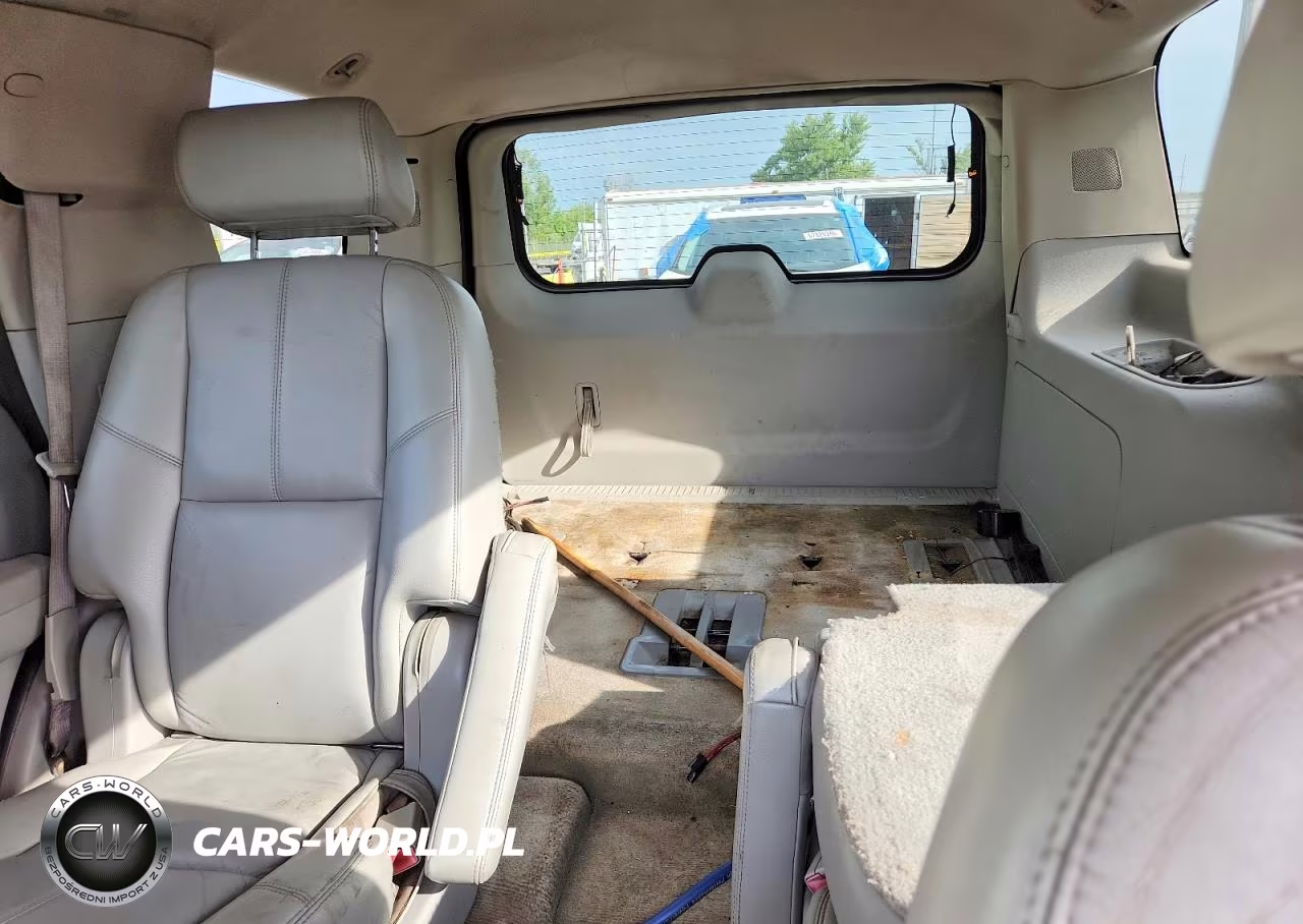 2007 GMC Yukon VIN:1GKFK13017R118462 - 10