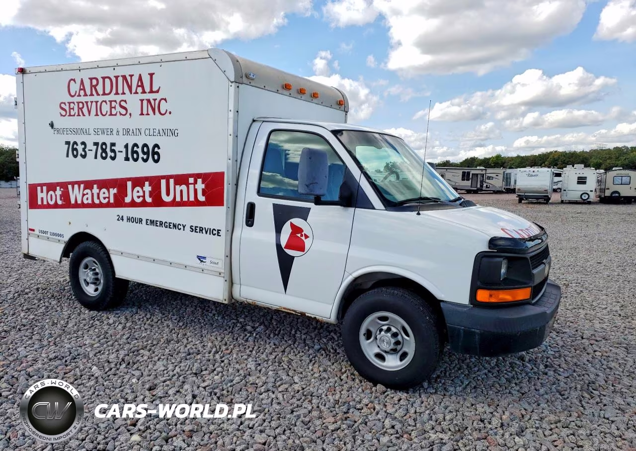 2005 Chevrolet Express G3500 VIN:1GBHG31UX51255455 - 4