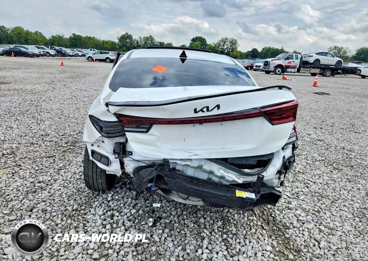 2022 Kia Forte Gt Line VIN:3KPF54AD9NE510334 - 6