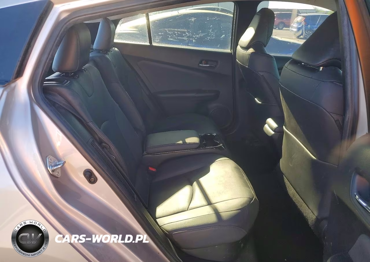 2017 Toyota Prius Prime Premium VIN:JTDKARFP2H3016239 - 11