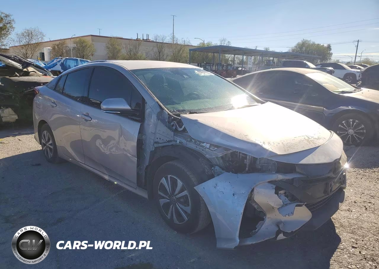 2017 Toyota Prius Prime Premium VIN:JTDKARFP2H3016239 - 4