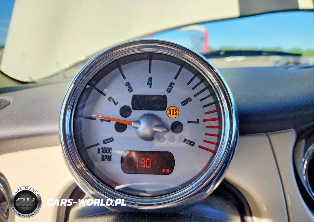 2007 Mini Cooper S VIN:WMWRH33527TJ44339 - 12