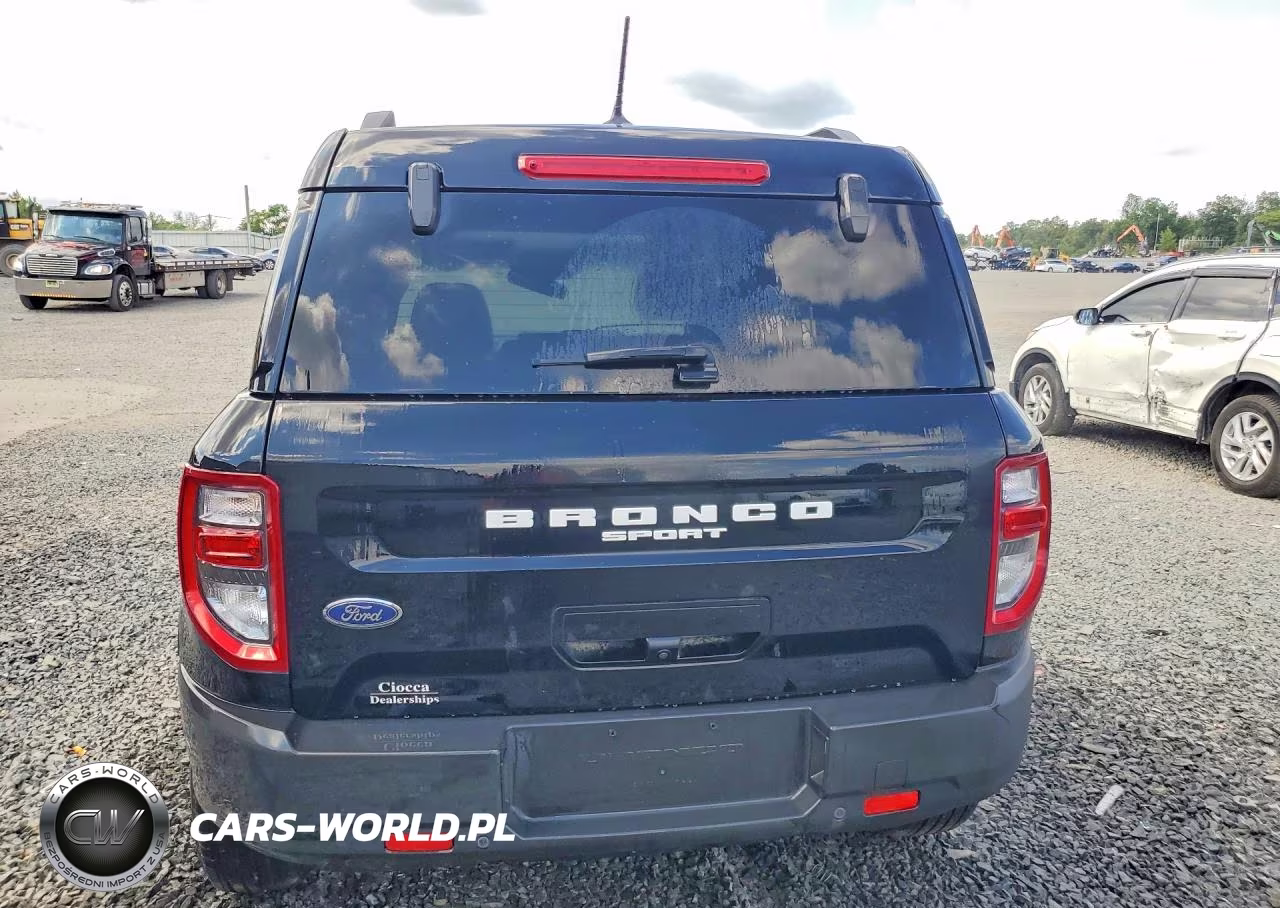 2023 Ford Bronco Sport Outer Banks VIN:3FMCR9C65PRD45943 - 6