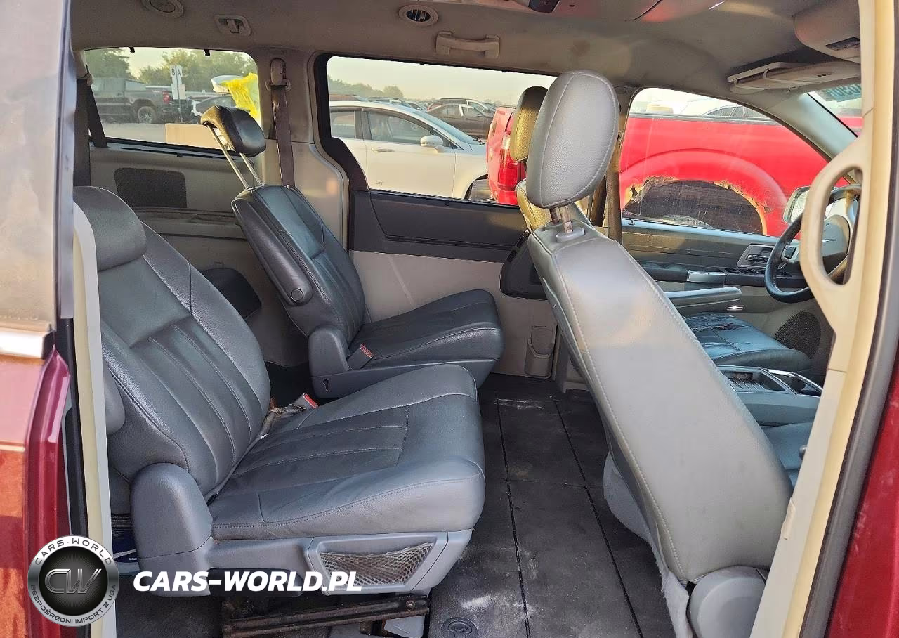2008 Chrysler Town & Country Touring VIN:2A8HR54P58R765129 - 11