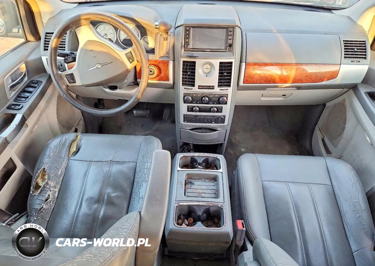 2008 Chrysler Town & Country Touring VIN:2A8HR54P58R765129 - 8