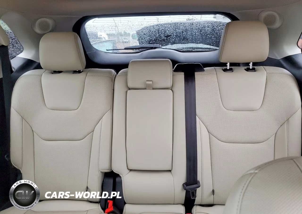 2019 Ford Edge Titanium VIN:2FMPK4K95KBC52965 - 10
