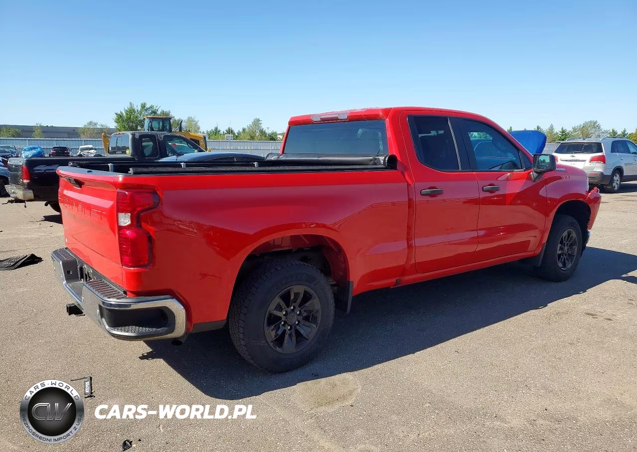 2020 Chevrolet Silverado K1500 VIN:1GCRYAEH4LZ230838 - 3