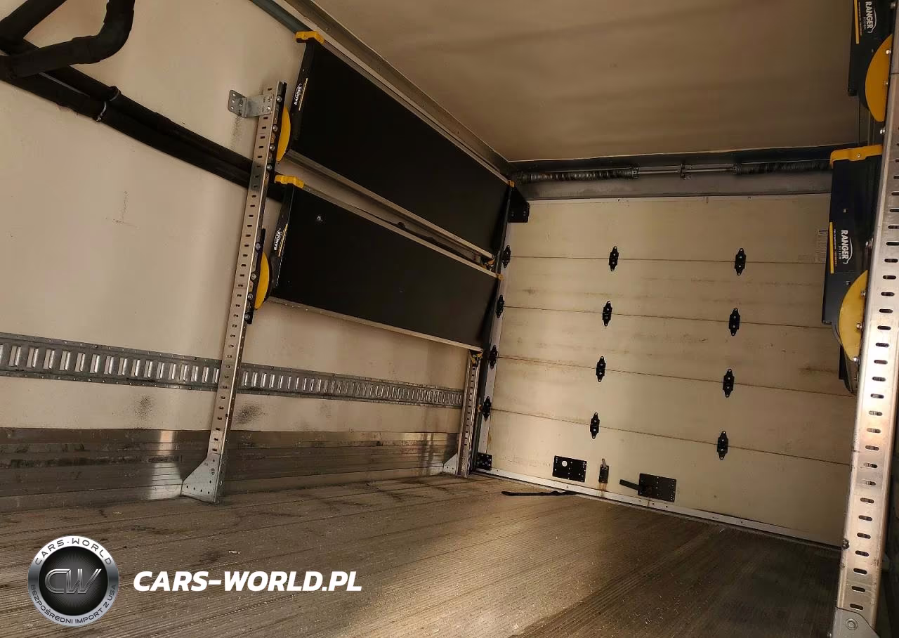 2020 Gm Gm515 Refrigerated Box Truck VIN:1HTKJPVK2LH247859 - 10