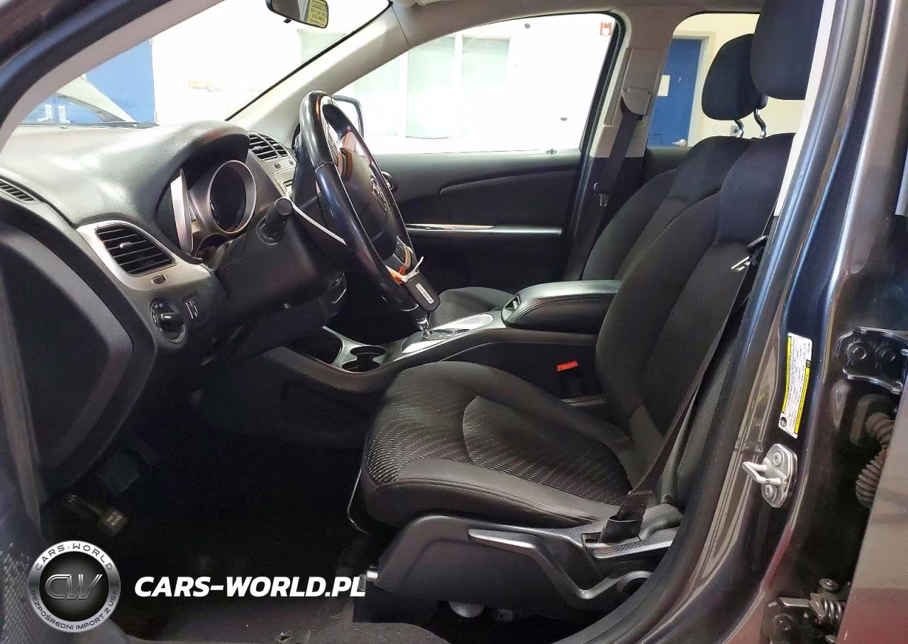 2018 Dodge Journey Se VIN:3C4PDDAG8JT311864 - 7