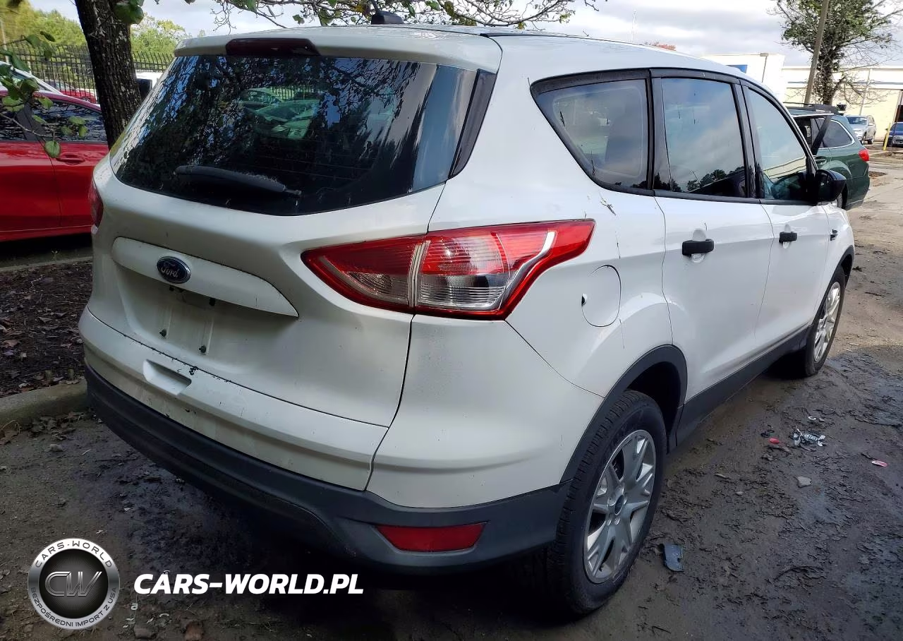 2015 Ford Escape S VIN:1FMCU0F73FUC28013 - 3