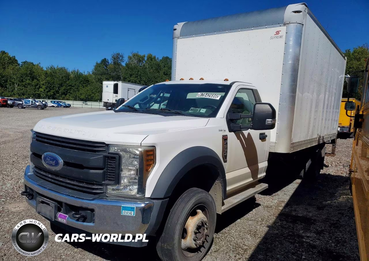 2019 Ford F550 Super Duty Box Truck VIN:1FDUF5GY0KEF70834 - 1