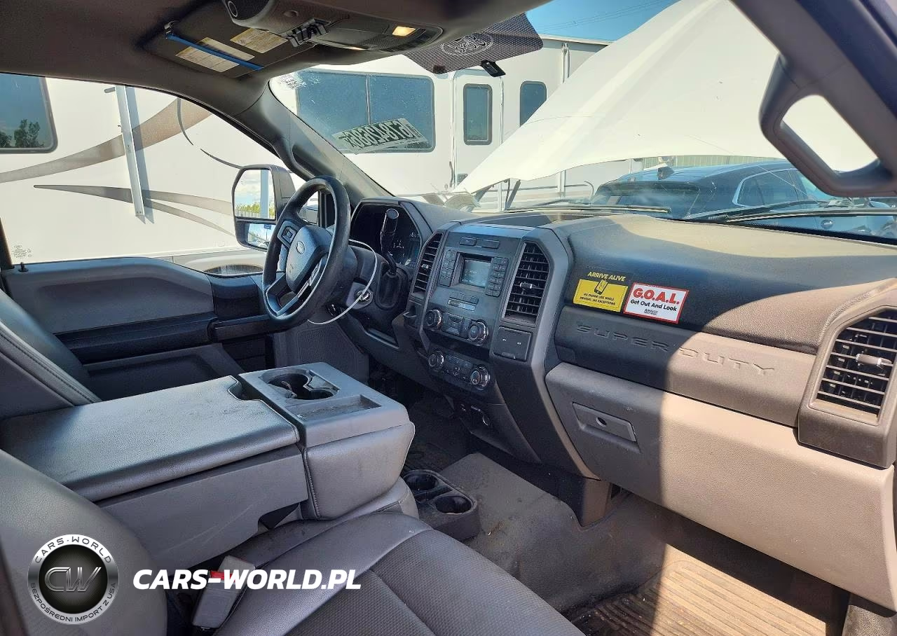 2019 Ford F550 Super Duty Box Truck VIN:1FDUF5GY0KEF70834 - 8
