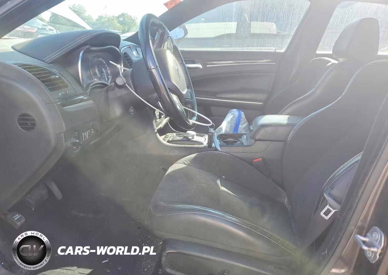 2020 Chrysler 300 S VIN:2C3CCABG0LH255479 - 7