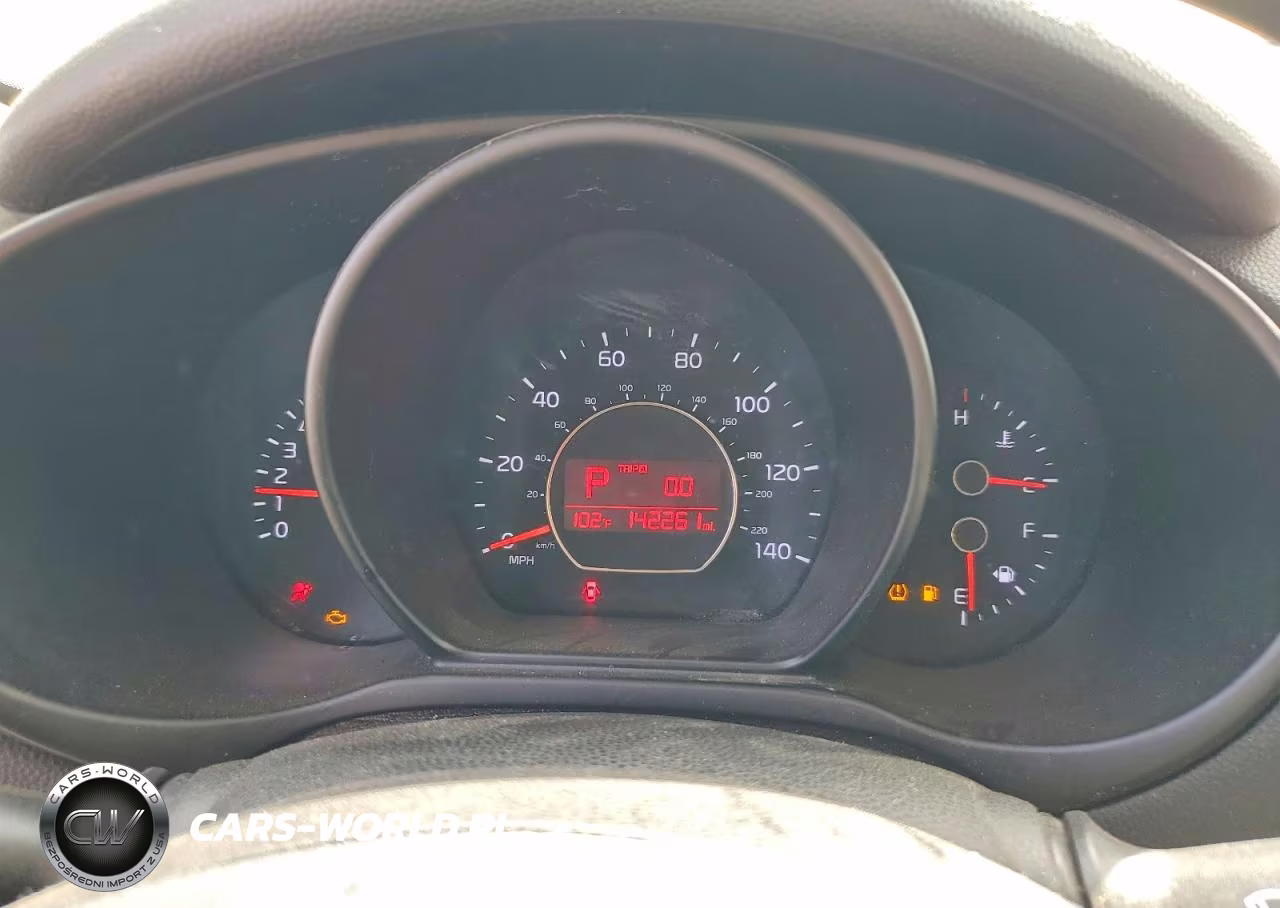 2014 Kia Soul + VIN:KNDJP3A58E7728482 - 9