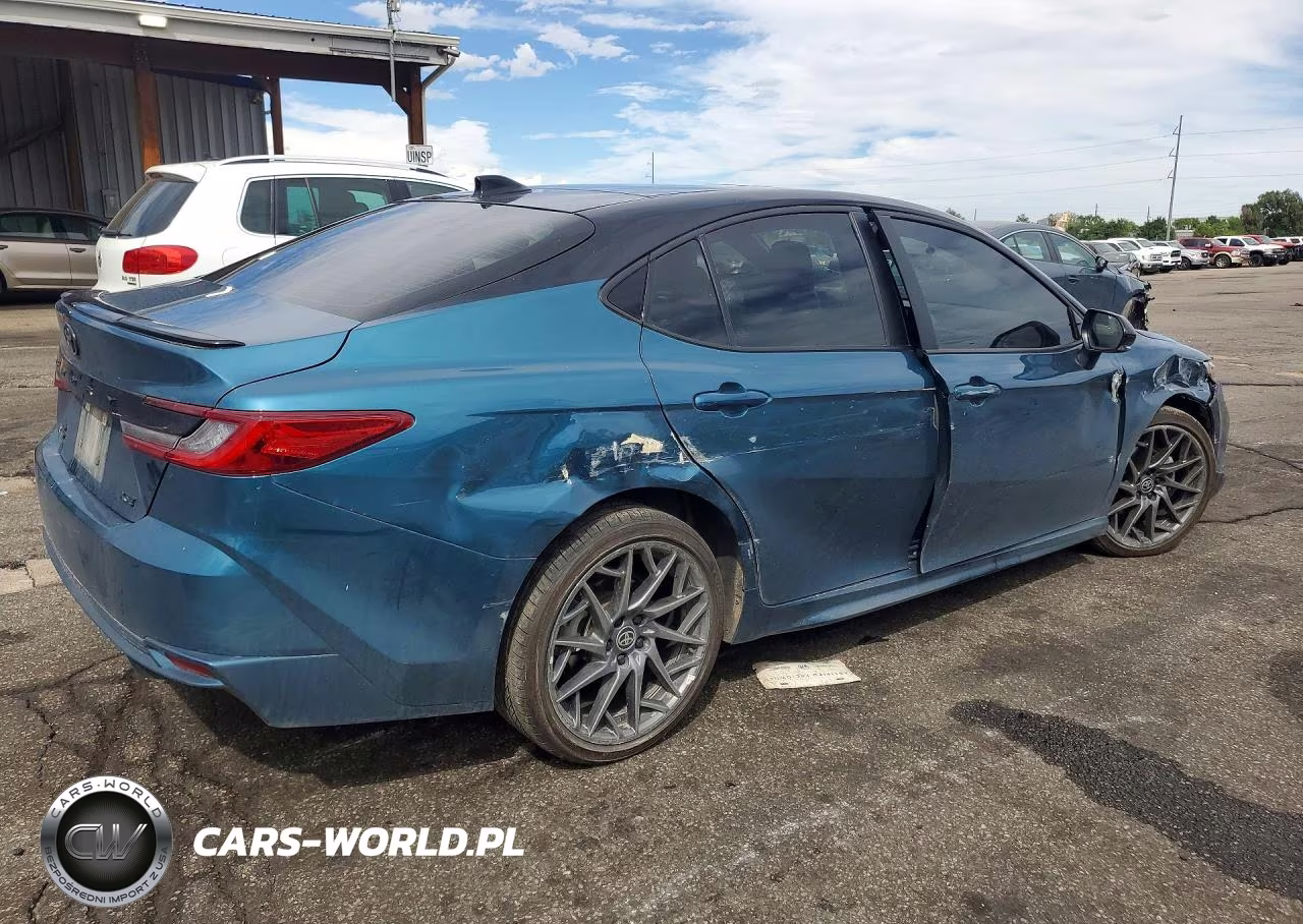2026 Toyota Camry Xse VIN:4T1DBADK4TU040667 - 3