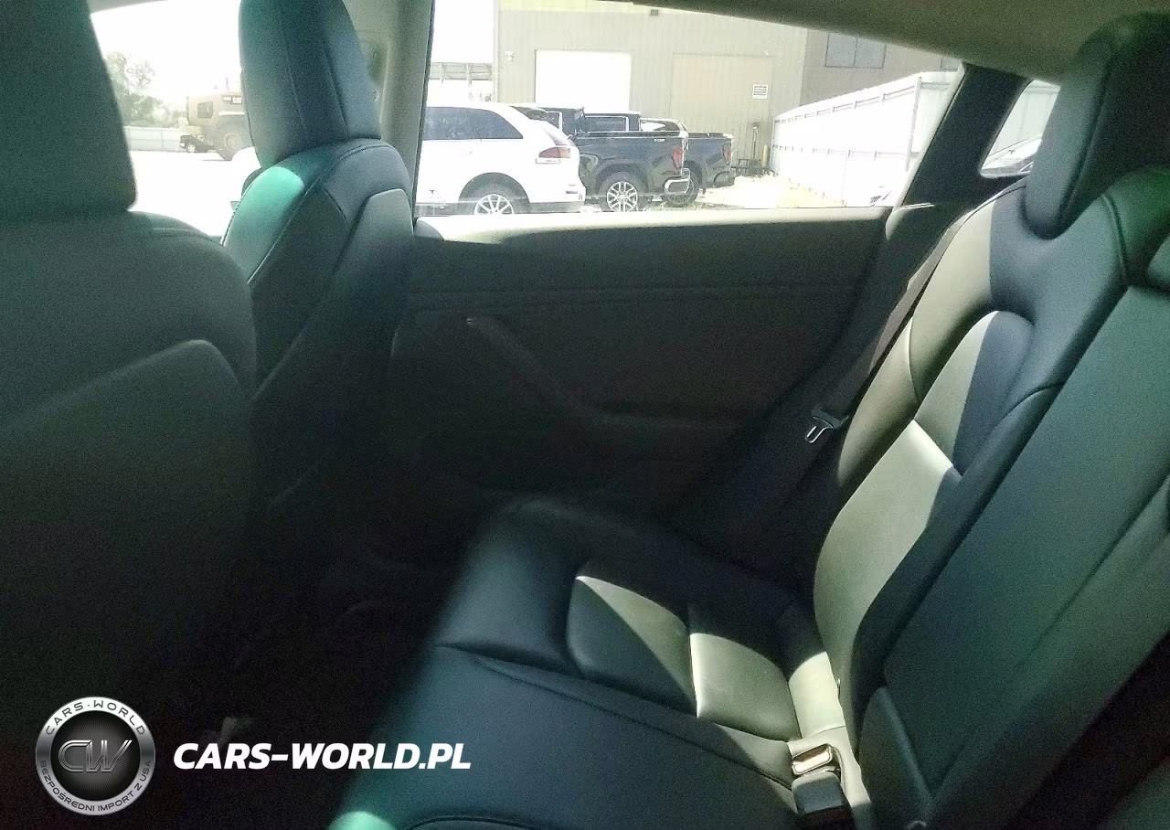 2019 Tesla Model 3 VIN:5YJ3E1EBXKF208566 - 8