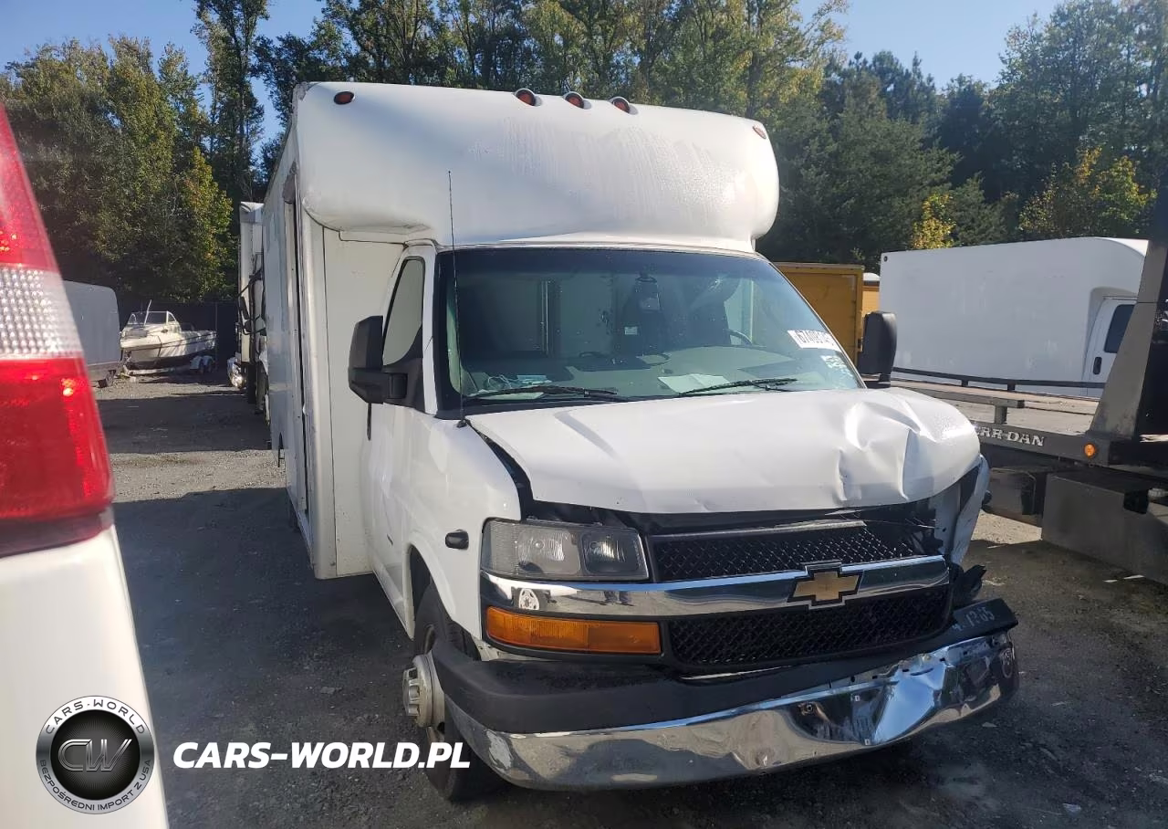 2020 Chevrolet Express G3 - Trucks VIN:1HA3GTCG7LN007419 - 4