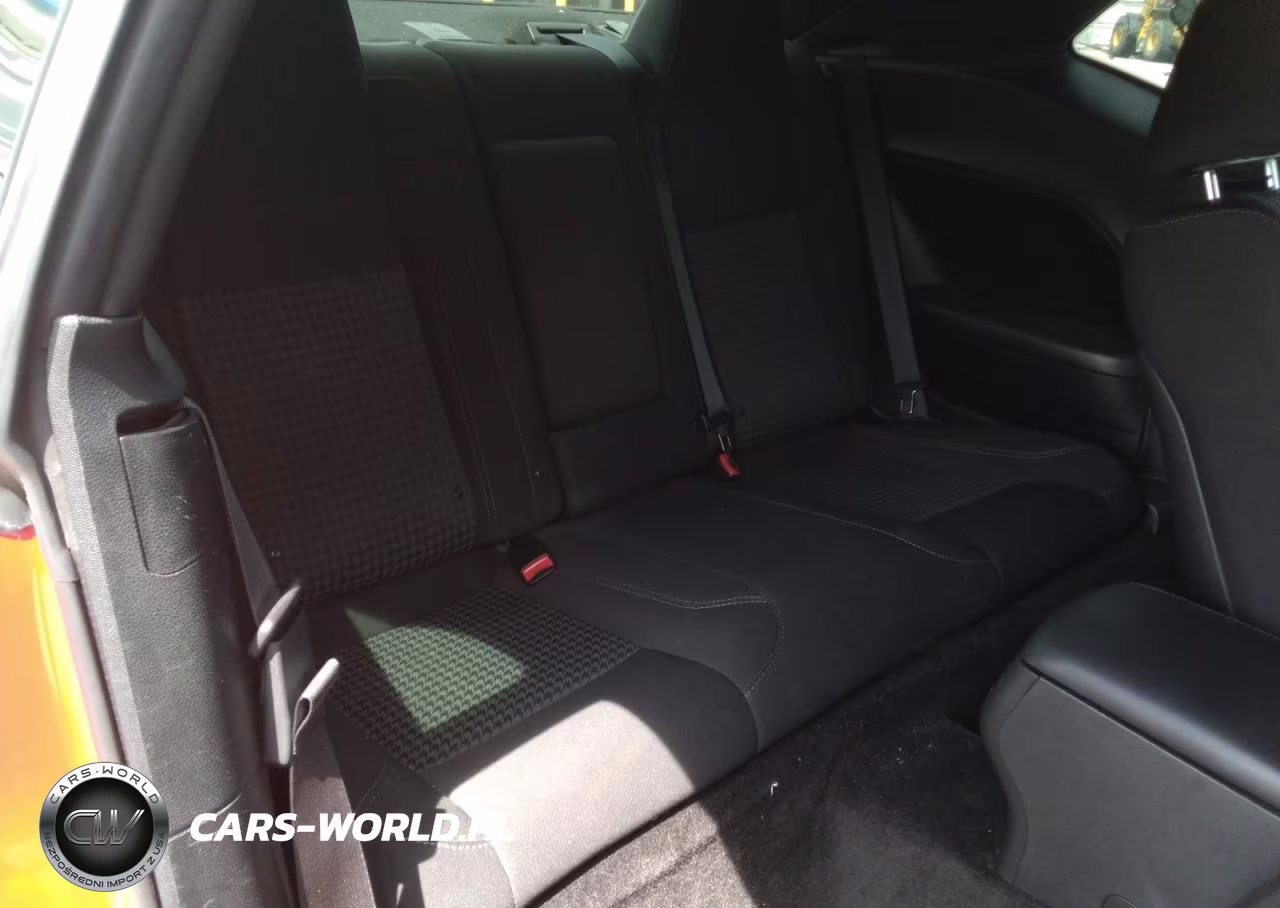 2018 Dodge Challenger Sxt VIN:2C3CDZAG7JH314456 - 10