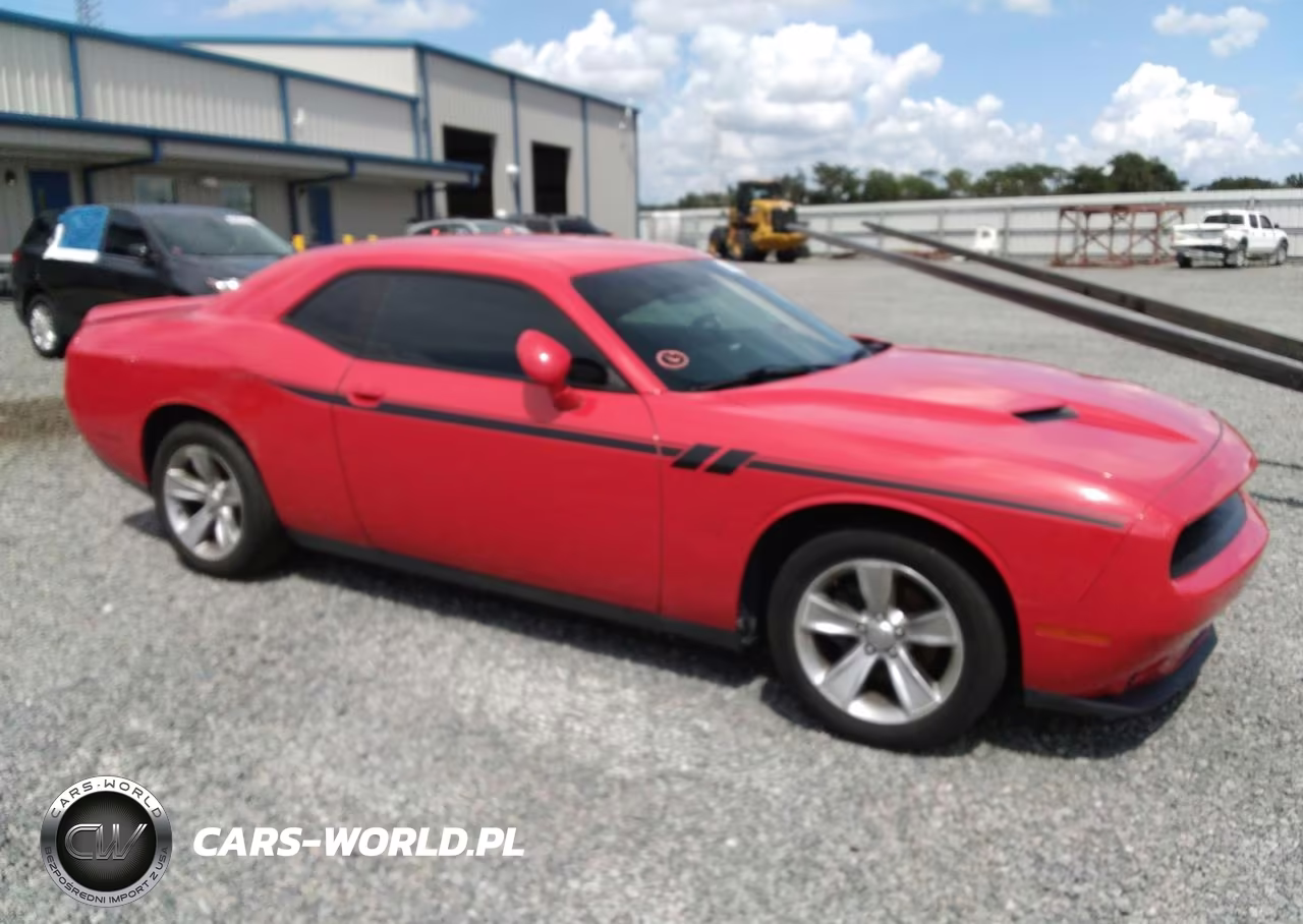 2018 Dodge Challenger Sxt VIN:2C3CDZAG7JH314456 - 4
