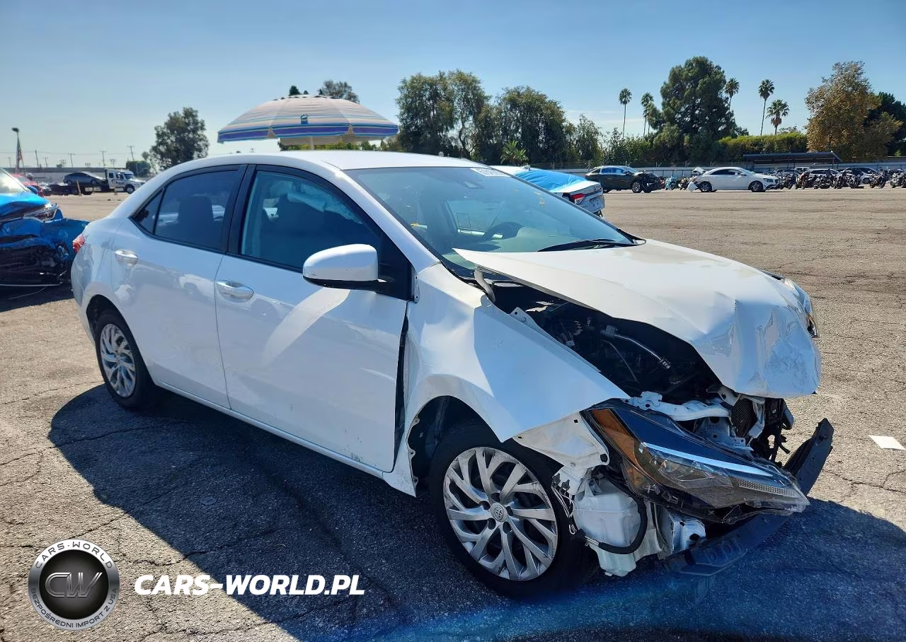 2017 Toyota Corolla Le VIN:2T1BURHE6HC753647 - 4